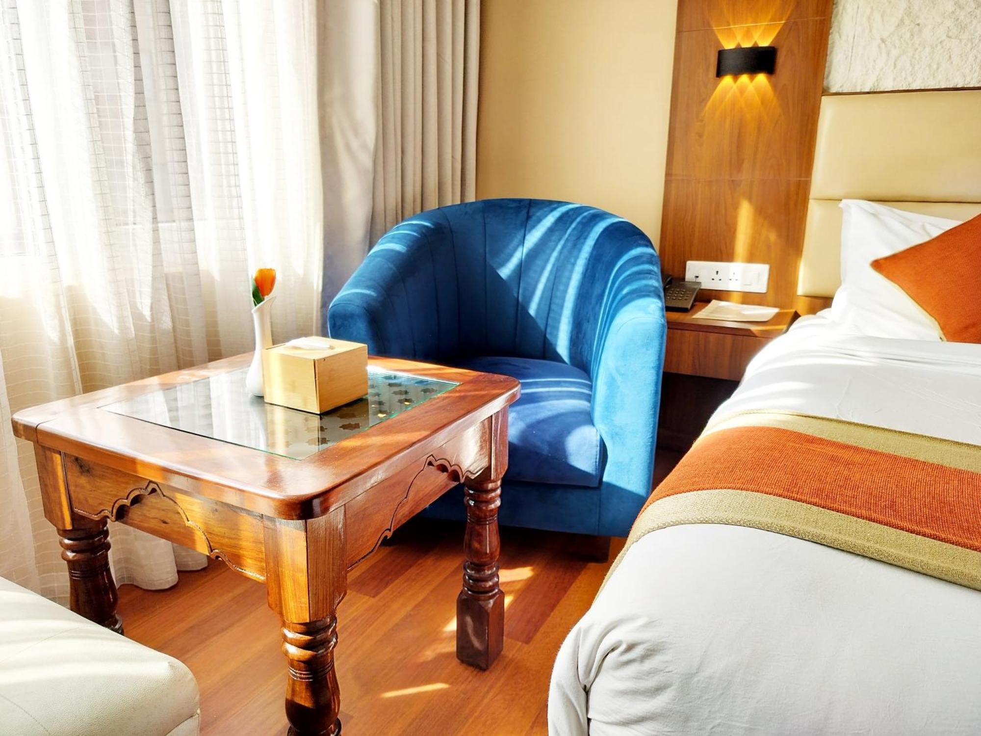 Kumari Boutique Hotel Катманду Екстериор снимка