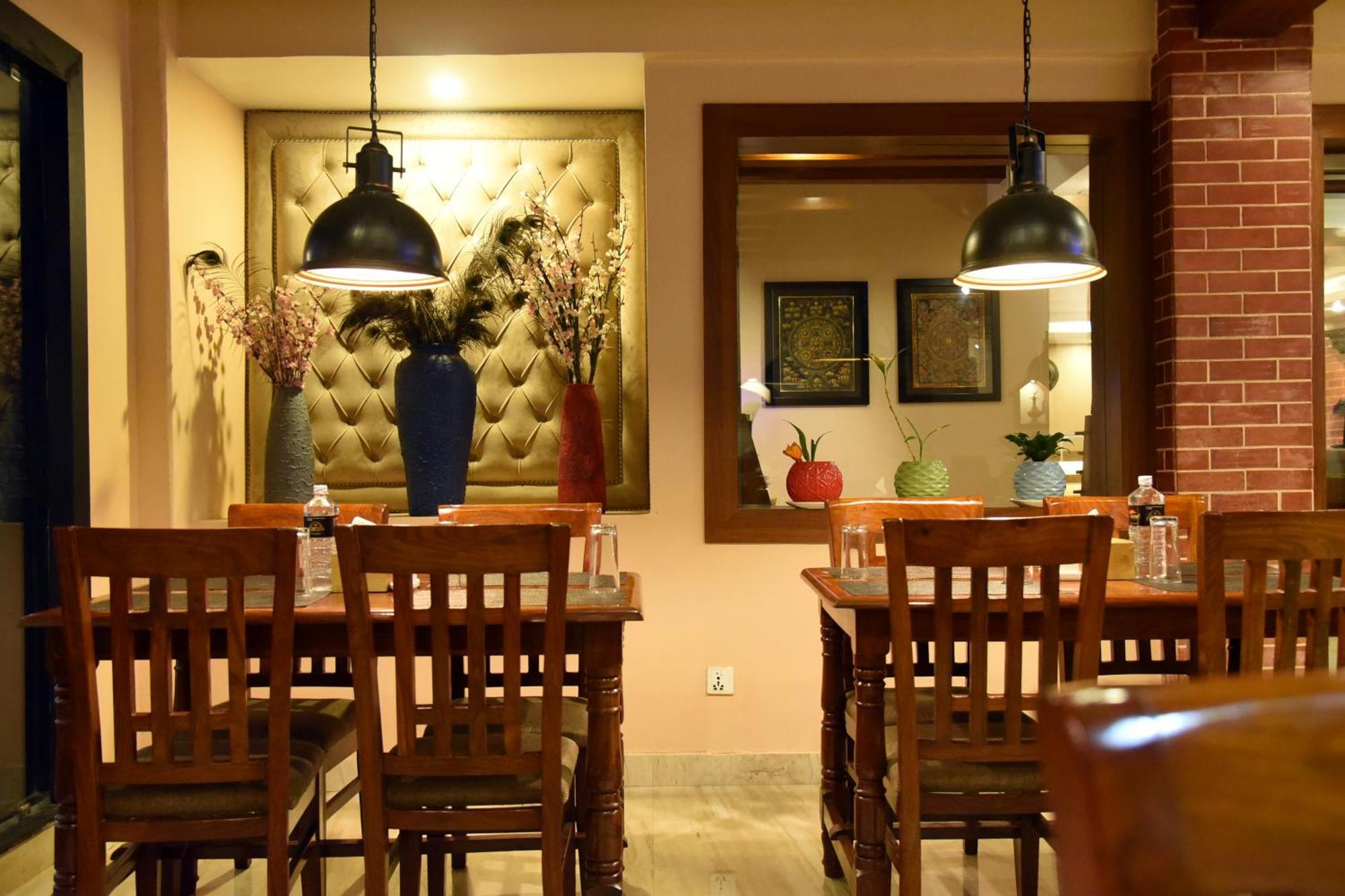 Kumari Boutique Hotel Катманду Екстериор снимка