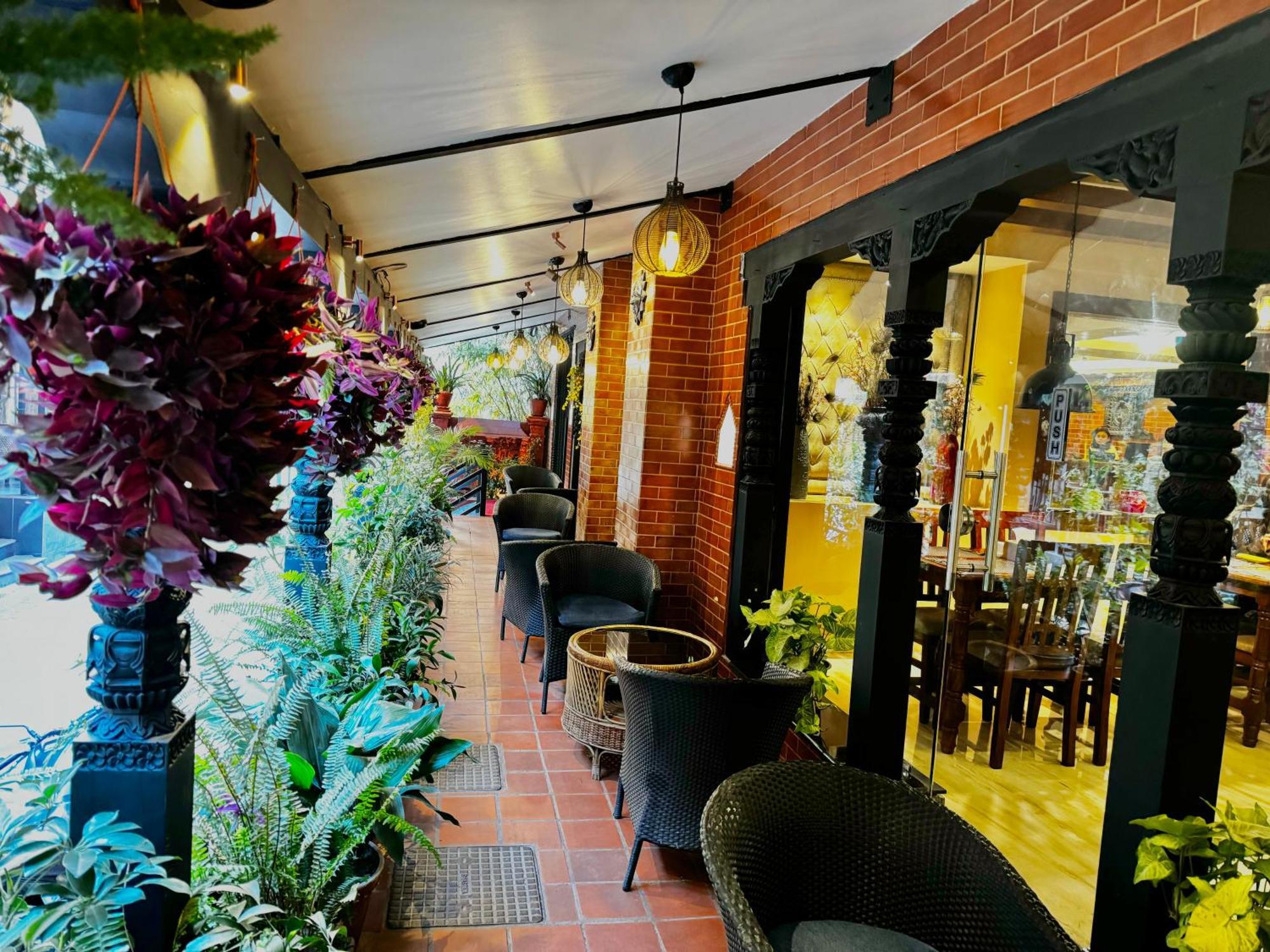 Kumari Boutique Hotel Катманду Екстериор снимка