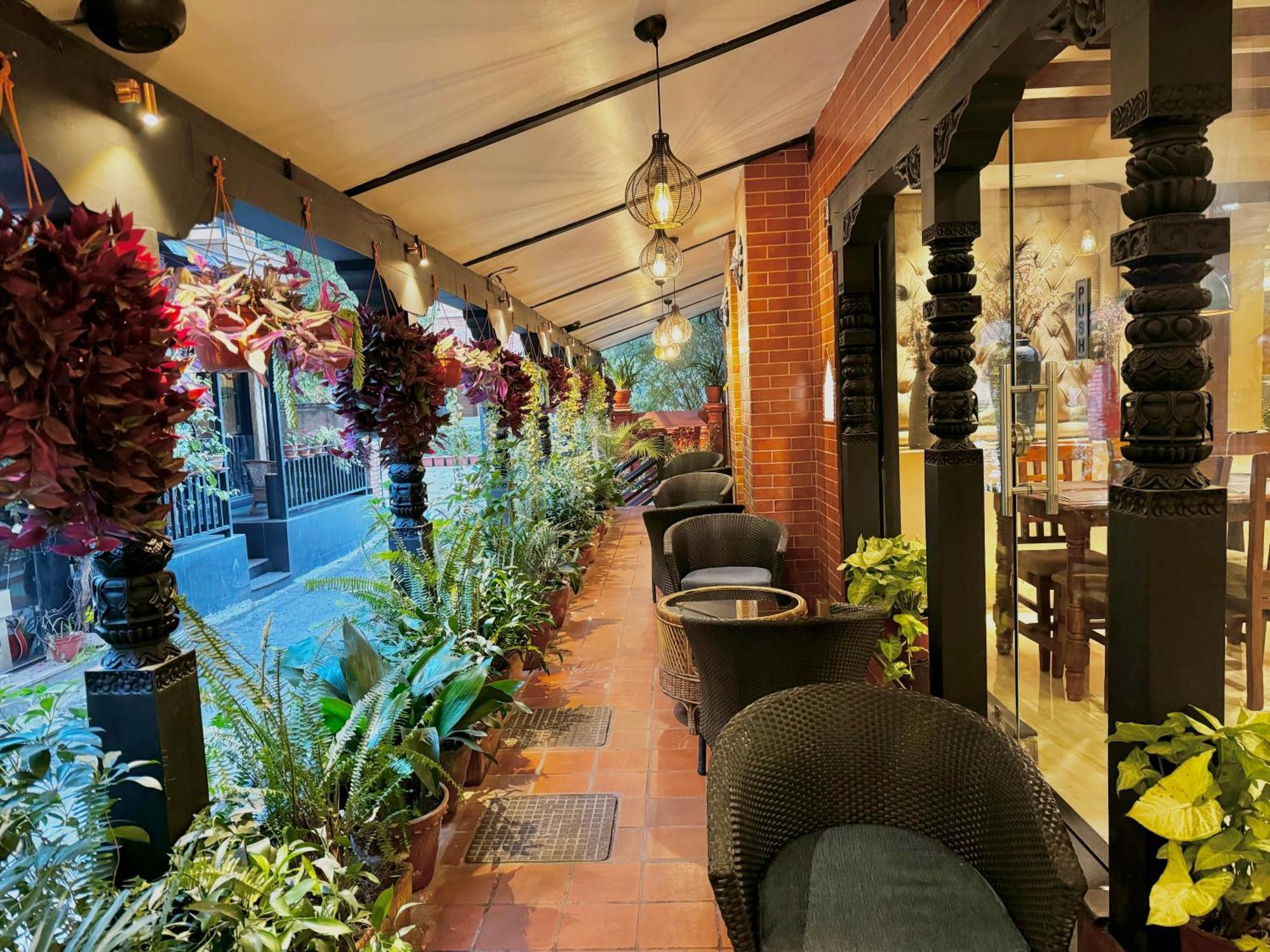 Kumari Boutique Hotel Катманду Екстериор снимка