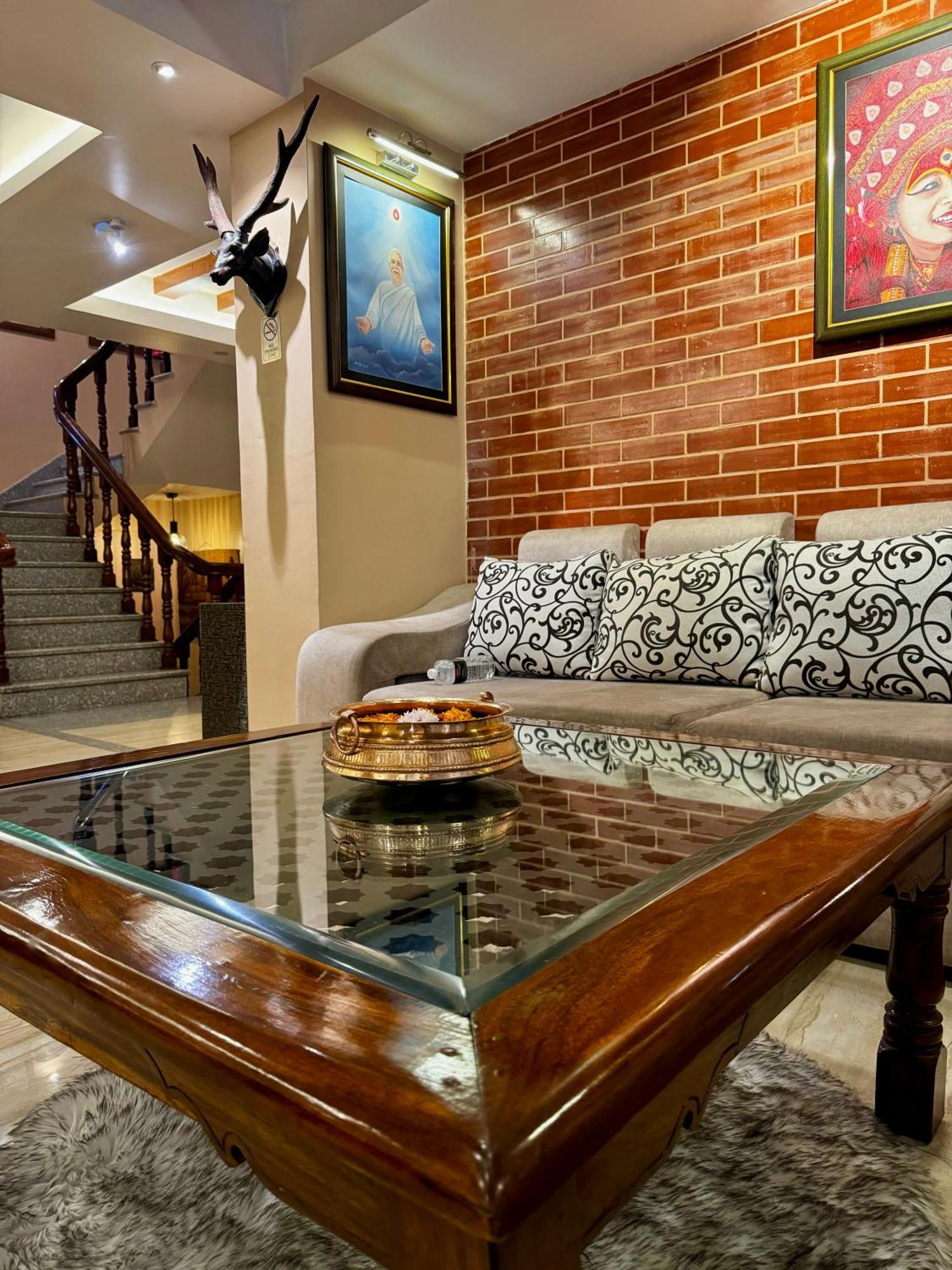 Kumari Boutique Hotel Катманду Екстериор снимка